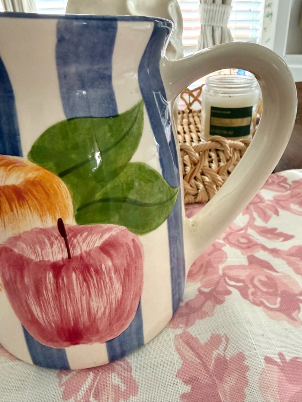 Laurie Gates Los Angeles Pottery Apple Pitcher - Blue & White Stripe - Vintage - Picture 3 of 8